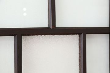 【買取】アンティーク建具　総欅!特別注文造り　ガラス戸(建具、引き戸)を買取りました。