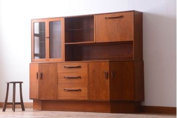 【買取】ヴィンテージ家具　G-PLAN(ジープラン)　北欧ビンテージ　チーク材　サイドキャビネットを買取りました。