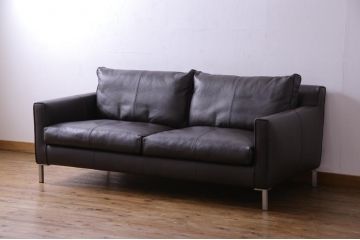 【買取】アイラーセン(eilersen)　ストリームラインソファ(STREAMLINE SOFA)の2人掛けソファを買取ました。