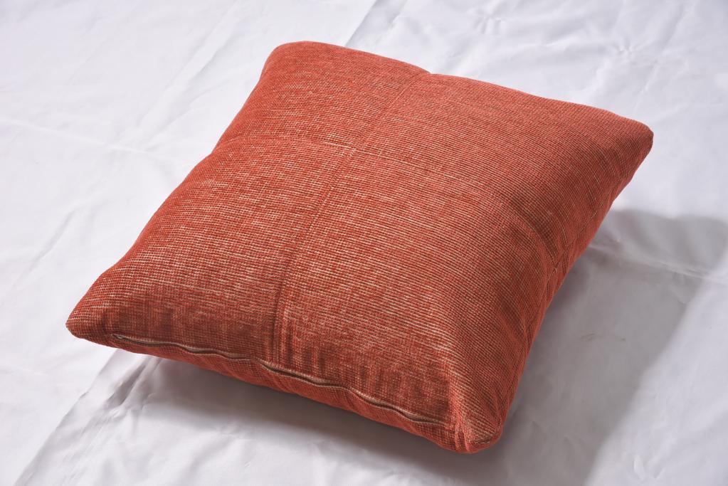 【買取】arflex(アルフレックス)　VELATO(ヴェラート)のクッションを買取ました。(定価2万5千円)