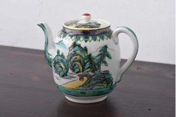 【骨董買取】和製アンティーク　明治期　山水画　九谷焼急須(水注、ポット)を買取ました。