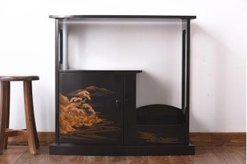 【買取】輪島漆器　輪島塗　大雅堂　大角裕二　山水蒔絵・螺鈿　飾り棚を買取りました