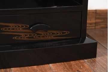 【買取】輪島漆器　輪島塗　大雅堂　大角裕二　山水蒔絵・螺鈿　飾り棚を買取りました