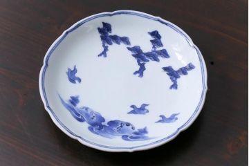 【骨董買取】古民具・骨董　江戸期　古伊万里　藍九谷　松と鴎　変形皿(中皿、和食器)を買取ました。