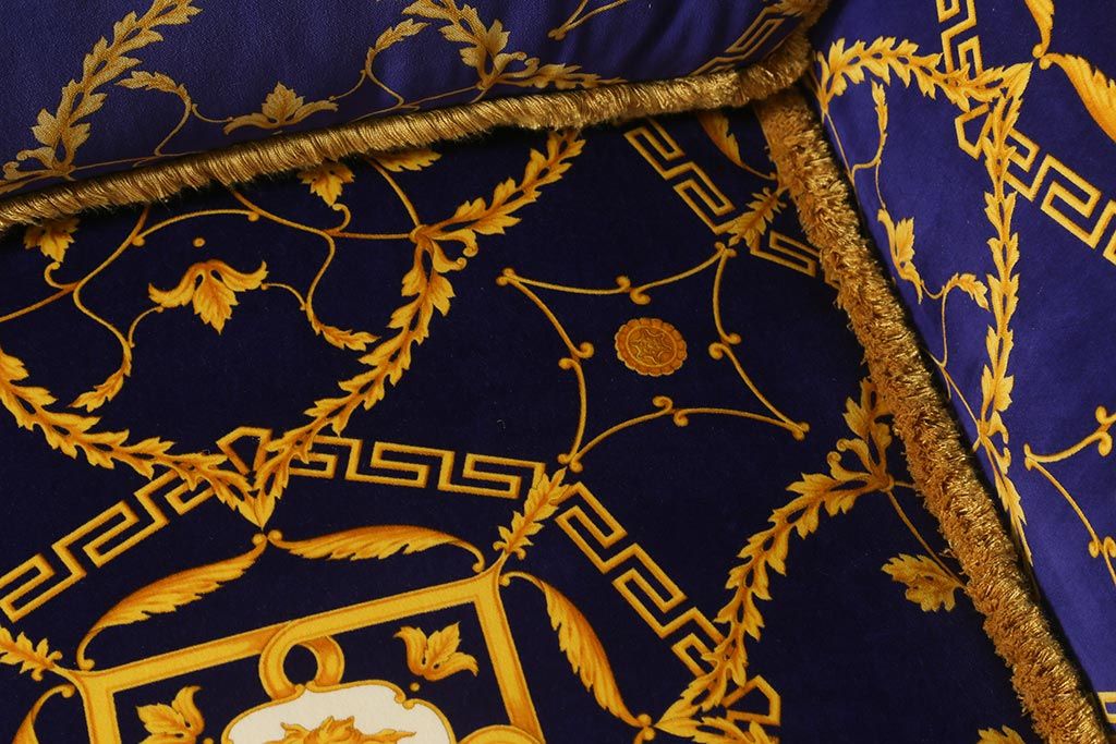 【買取】中古 ユーロカーサ(EURO CASA) イタリア VERSACE(ヴェルサーチ) スリーシーターソファ(三人掛け、3人掛け、トリプルソファ)(定価約180万円)