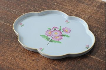 【骨董買取】ヘレンド　ハンガリー　HEREND HVNGARY　プレート　フラワー　トレイ(HUNGARY、変形皿)を買取りました。