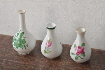 【骨董買取】ハンガリー　HEREND(ヘレンド)　ミニチュアベース(花瓶、花器、陶磁器)を買取りました。