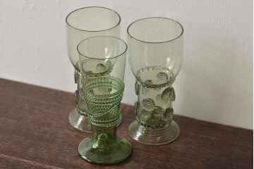 【骨董買取】イタリア　ベネチアンガラス　グリーン(緑)　グラス(コップ、洋食器、ヴェネチアングラス)を買取りました。