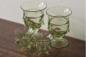 【骨董買取】イタリア　ベネチアンガラス　グリーン(緑)　グラス(コップ、洋食器、ヴェネチアングラス)を買取りました。