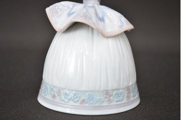 【買取】ユーロカーサ(EURO CASA)　リヤドロ(LLADRO)　春の貴婦人　卓上ベル(廃盤品)