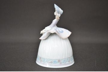 【買取】ユーロカーサ(EURO CASA)　リヤドロ(LLADRO)　春の貴婦人　卓上ベル(廃盤品)