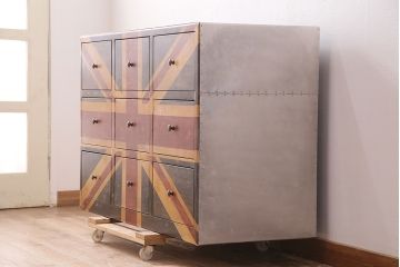 【買取】中古　イギリス製　HALO(ハロ)　REGIMENT 9DRAWERS CHEST(レジメント 9ドロワーズ チェスト)　斬新なデザイン!ユニオンジャックが印象的なチェスト(定価約35万円)(引き出し)