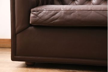 【買取】中古　美品　ビンテージ　モビリア　チェスターフィールド風の本革製ソファ(三人掛けソファ、3Pソファ)