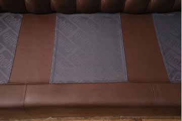 【買取】中古　美品　ビンテージ　モビリア　チェスターフィールド風の本革製ソファ(三人掛けソファ、3Pソファ)