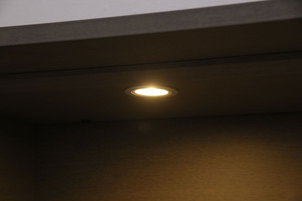 【買取】中古　arflex(アルフレックス)　C.C.09(シー.シー.09)　シンプルでモダンな佇まいが上質な空間を演出するサイドボード(収納棚、戸棚)(定価約59万円)