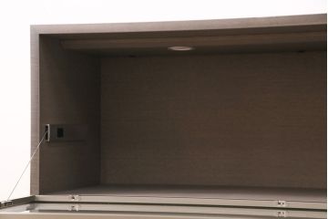 【買取】中古　arflex(アルフレックス)　C.C.09(シー.シー.09)　シンプルでモダンな佇まいが上質な空間を演出するサイドボード(収納棚、戸棚)(定価約59万円)