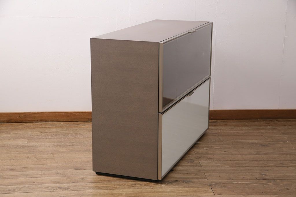 【買取】中古　arflex(アルフレックス)　C.C.09(シー.シー.09)　シンプルでモダンな佇まいが上質な空間を演出するサイドボード(収納棚、戸棚)(定価約59万円)