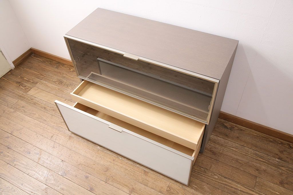 【買取】中古　arflex(アルフレックス)　C.C.09(シー.シー.09)　シンプルでモダンな佇まいが上質な空間を演出するサイドボード(収納棚、戸棚)(定価約59万円)