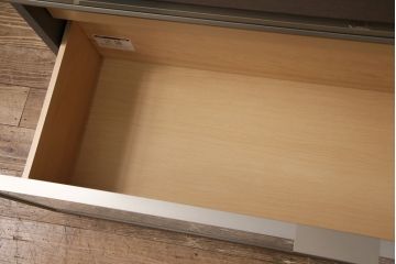 【買取】中古　arflex(アルフレックス)　C.C.09(シー.シー.09)　シンプルでモダンな佇まいが上質な空間を演出するサイドボード(収納棚、戸棚)(定価約59万円)