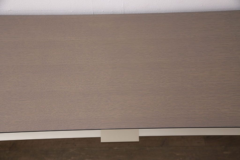 【買取】中古　arflex(アルフレックス)　C.C.09(シー.シー.09)　シンプルでモダンな佇まいが上質な空間を演出するサイドボード(収納棚、戸棚)(定価約59万円)