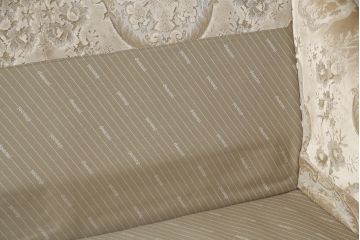 【買取】中古　美品　カリモク家具(karimoku)　domani(ドマーニ)　エクセルライフ　エレガントな雰囲気漂う3人掛けソファ(アームソファ)(定価約45万円)