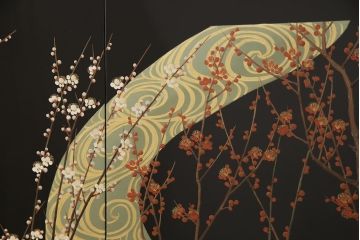 【買取】香川漆器　伝統工芸士・小松庄一作　かくし付き　桐材　漆絵　衣装箪笥桐箪笥)を買取りました。