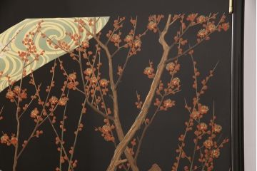 【買取】香川漆器　伝統工芸士・小松庄一作　かくし付き　桐材　漆絵　衣装箪笥桐箪笥)を買取りました。