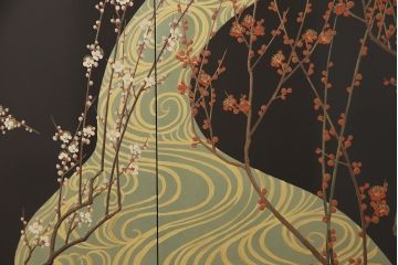【買取】香川漆器　伝統工芸士・小松庄一作　かくし付き　桐材　漆絵　衣装箪笥桐箪笥)を買取りました。