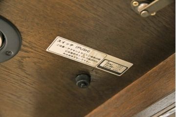 【買取】中古 美品　カリモク　domani(ドマーニ)　QUEENS　LIFE(クイーンズライフ)　クラシカルな佇まいが魅力のキュリオケース(キャビネット・ガラスケース)(定価約95万円)