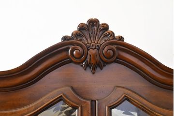 【買取】中古　美品　センチュリー社(CENTURY)　サァラ麻布取り扱い 豪華な佇まいのキャビネット(収納棚、飾り棚、食器棚)(定価約240万円)