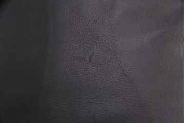 【買取】中古　GUCCI(グッチ)　Formitalia(フォルミタリア)　希少品!エレガントな雰囲気を醸し出す本革ソファ(二人掛け、アームソファ)(定価約240万円)