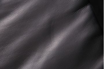 【買取】中古　GUCCI(グッチ)　Formitalia(フォルミタリア)　希少品!エレガントな雰囲気を醸し出す本革ソファ(二人掛け、アームソファ)(定価約240万円)