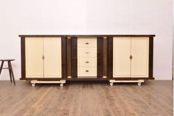 【買取】EURO CASA(ユーロ・カーサ)取り扱い TURRI(トゥーリ) 特注 大型サイドボードを買取りました。(定価約220万円)