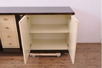 【買取】EURO CASA(ユーロ・カーサ)取り扱い TURRI(トゥーリ) 特注 大型サイドボードを買取りました。(定価約220万円)