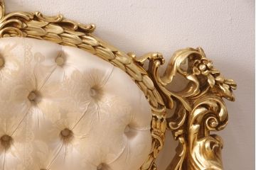 【買取】SILIK(シリック) ゴールド ロココ調 1人掛けソファを買取ました。(定価約65万円