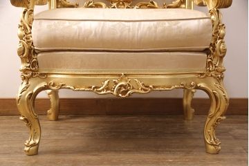 【買取】SILIK(シリック) ゴールド ロココ調 1人掛けソファを買取ました。(定価約65万円
