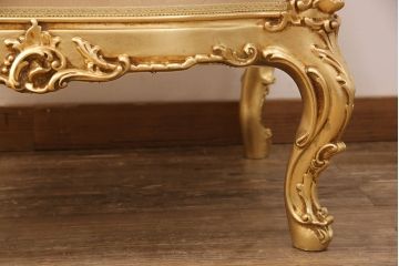 【買取】SILIK(シリック) ゴールド ロココ調 1人掛けソファを買取ました。(定価約65万円