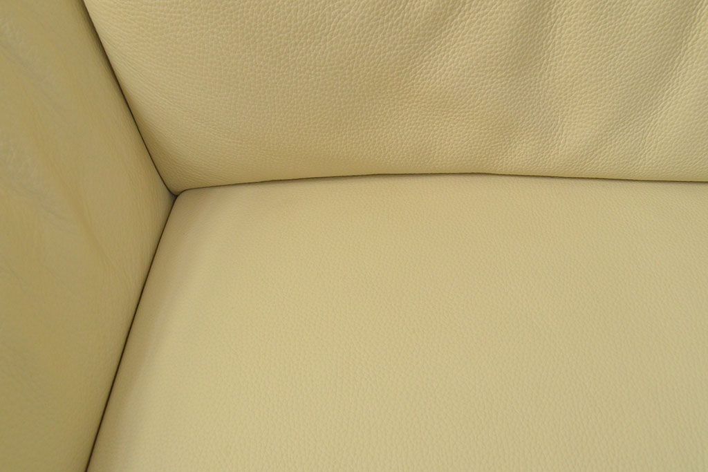 【買取】中古 美品 IDC大塚家具取り扱い 高級ブランド himolla(ヒモラ) Kassel(カッセル) 高級感ある佇まいの本革2人掛けソファ(定価約40万円)(二人掛けソファ、アームチェア)