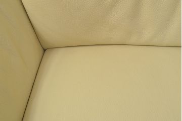 【買取】中古 美品 IDC大塚家具取り扱い 高級ブランド himolla(ヒモラ) Kassel(カッセル) 高級感ある佇まいの本革2人掛けソファ(定価約40万円)(二人掛けソファ、アームチェア)