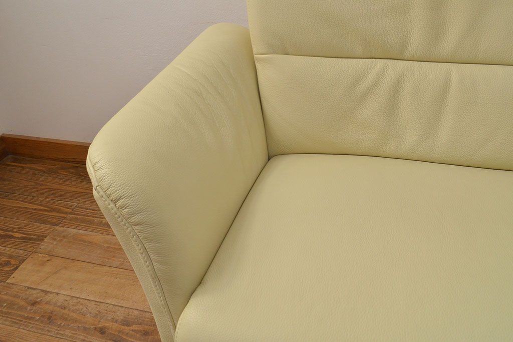 【買取】中古 美品 IDC大塚家具取り扱い 高級ブランド himolla(ヒモラ) Kassel(カッセル) 高級感ある佇まいの本革2人掛けソファ(定価約40万円)(二人掛けソファ、アームチェア)