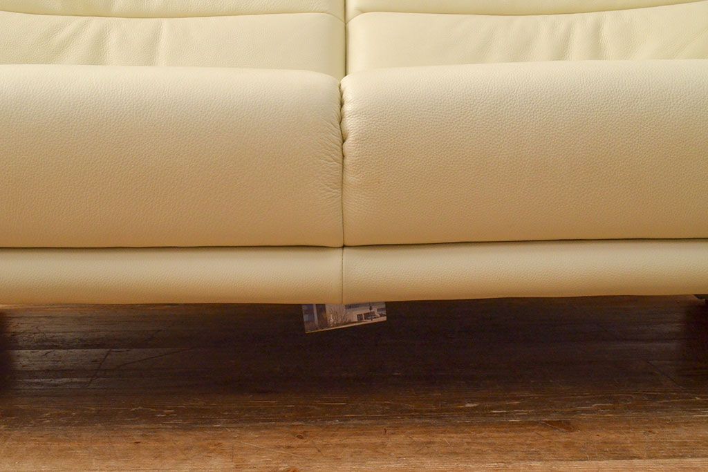 【買取】中古 美品 IDC大塚家具取り扱い 高級ブランド himolla(ヒモラ) Kassel(カッセル) 高級感ある佇まいの本革2人掛けソファ(定価約40万円)(二人掛けソファ、アームチェア)