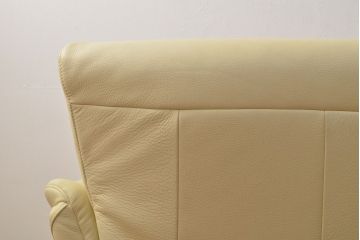 【買取】中古 美品 IDC大塚家具取り扱い 高級ブランド himolla(ヒモラ) Kassel(カッセル) 高級感ある佇まいの本革2人掛けソファ(定価約40万円)(二人掛けソファ、アームチェア)