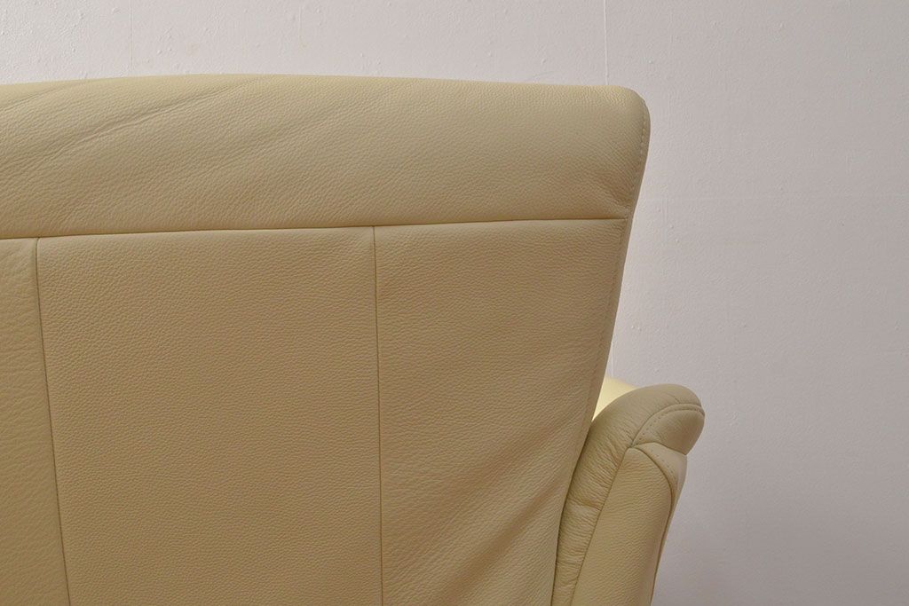 【買取】中古 美品 IDC大塚家具取り扱い 高級ブランド himolla(ヒモラ) Kassel(カッセル) 高級感ある佇まいの本革2人掛けソファ(定価約40万円)(二人掛けソファ、アームチェア)