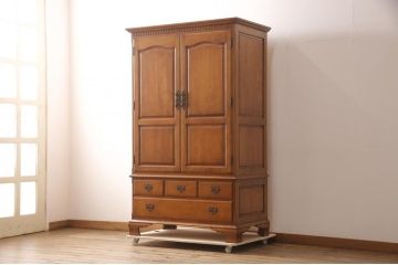 【買取】横浜ダニエル(daniel)　アーリーアメリカンのワードローブを買取ました。(定価約100万円)
