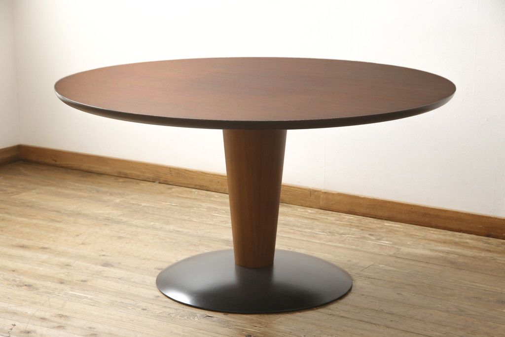 【買取】arflex(アルフレックス) ステーションチェントロ(STATION CENTRO) ダイニングテーブルを買取りました。(定価約45万円)