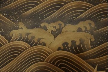 【買取】輪島塗　宮内庁蒔絵司　木村華邸作　高蒔絵　金蒔絵　文机を買取りました
