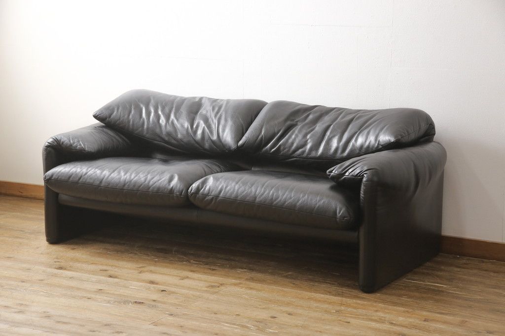 【買取】Cassina(カッシーナ)　MARALUNGA(マラルンガ)　本革(レザー)　2人掛けソファ(定価約180万円)を買取ました。