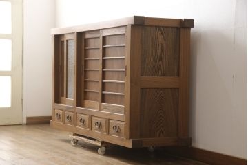 【買取】高級国産手造り家具　総ケヤキ　水屋箪笥サイドボードを買取りました。