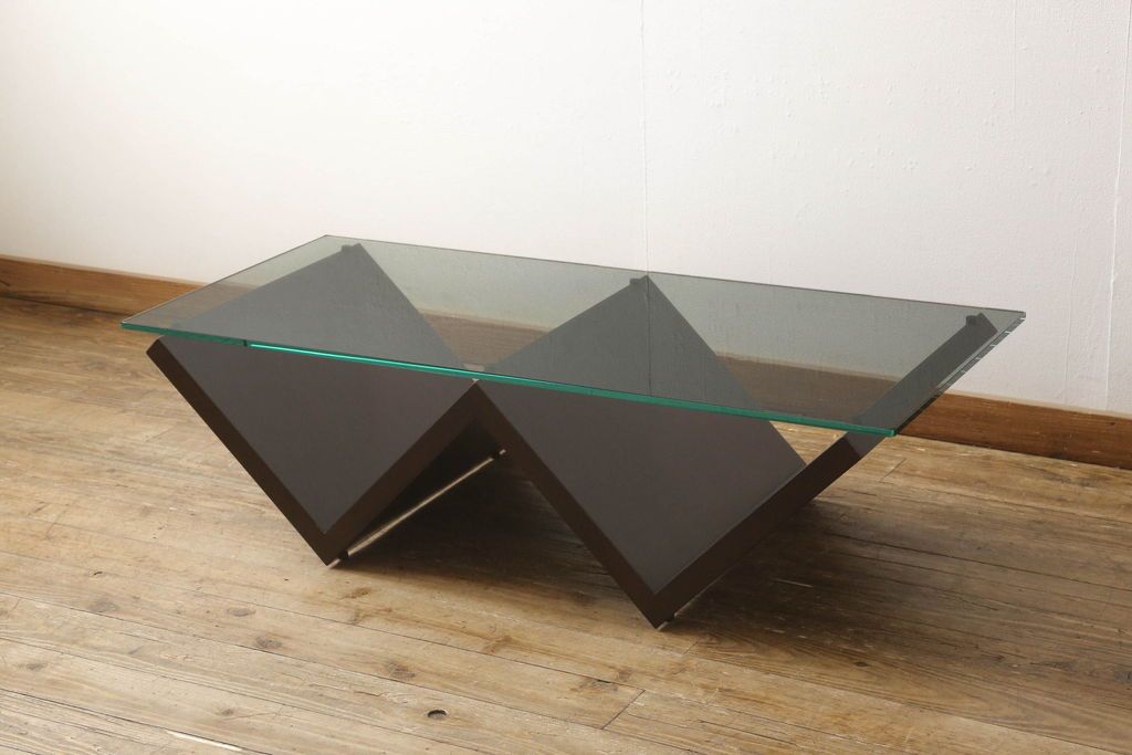 【買取】arflex(アルフレックス) MONTAGNA(モンターニャ) W字型の脚 センターテーブルを買取りました。(定価約20万円)