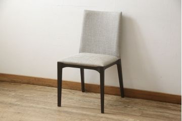 【買取】Cassina(カッシーナ)　ラインチェアを買取りました。(1脚定価 約7万円)